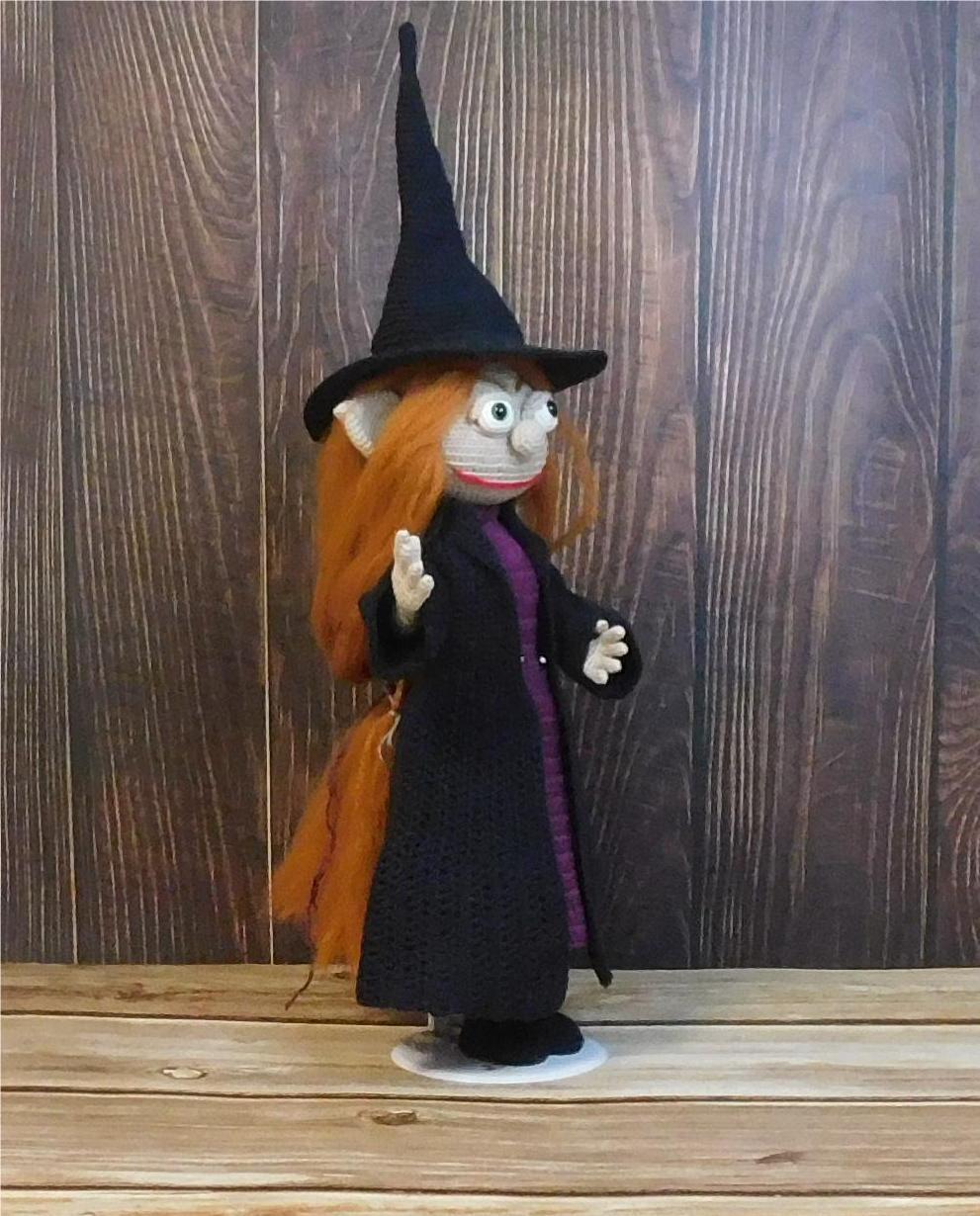 CROCHET PATTERN/Young witch / amigurumi PDF only