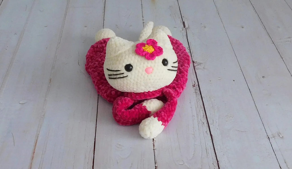 Crochet Pattern:Kitty, Amigurumi Toy (PDF only)