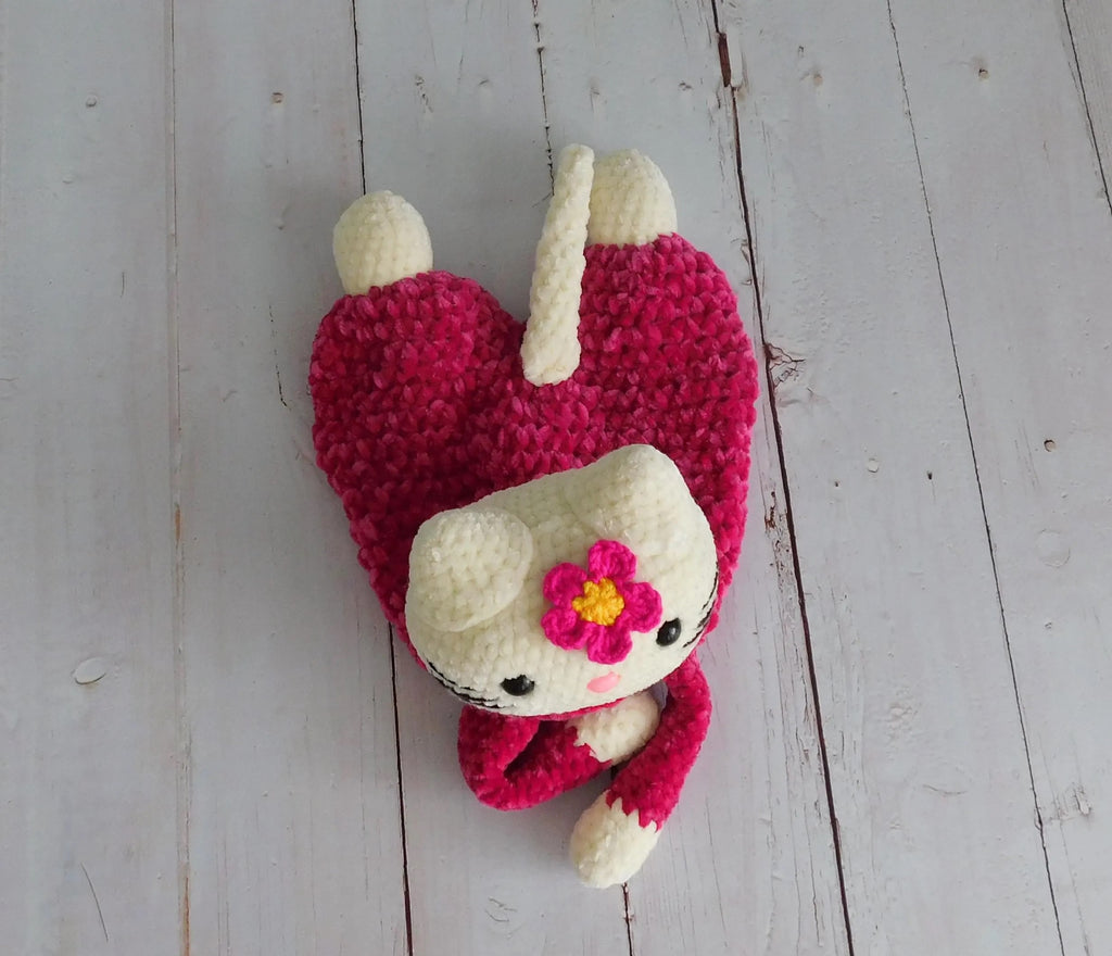 Crochet Pattern:Kitty, Amigurumi Toy (PDF only)