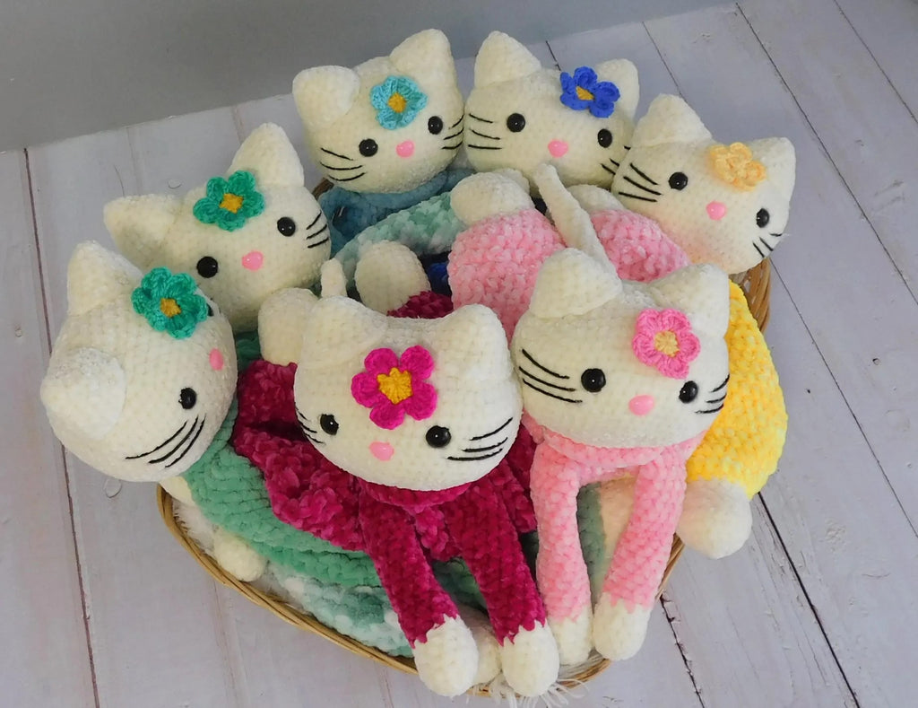Crochet Pattern:Kitty, Amigurumi Toy (PDF only)